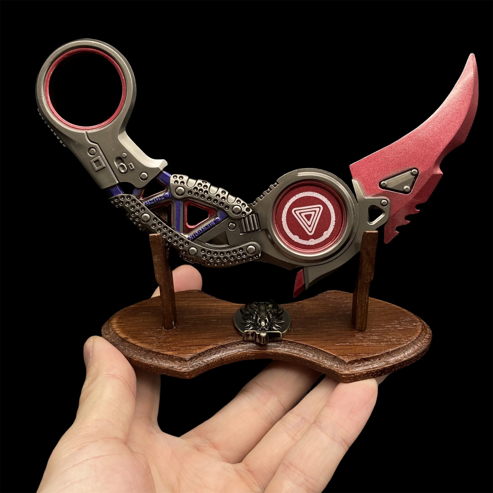 Raptor's Claw Karambit Metal Replica-Economic Version Red & Stand - Tophatter Daily Deals