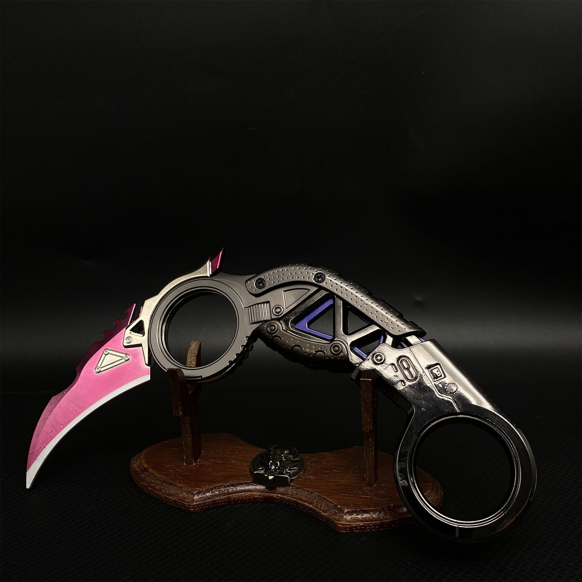New Raptor's Claw Metal Blunt Replica-Foldable Version - Tophatter Daily Deals