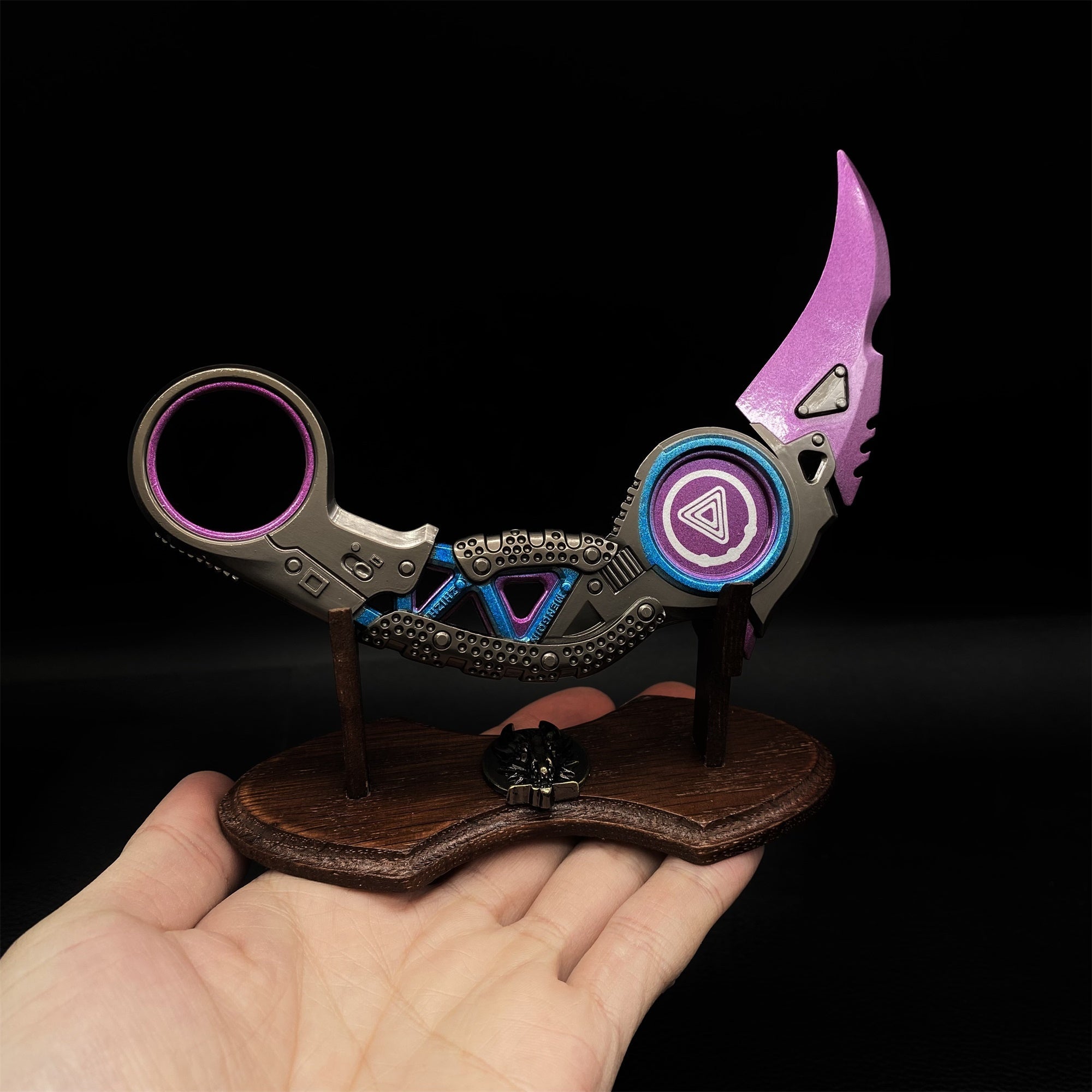 Raptor's Claw Karambit Metal Replica-Economic Version Purple & Stand - Tophatter Daily Deals