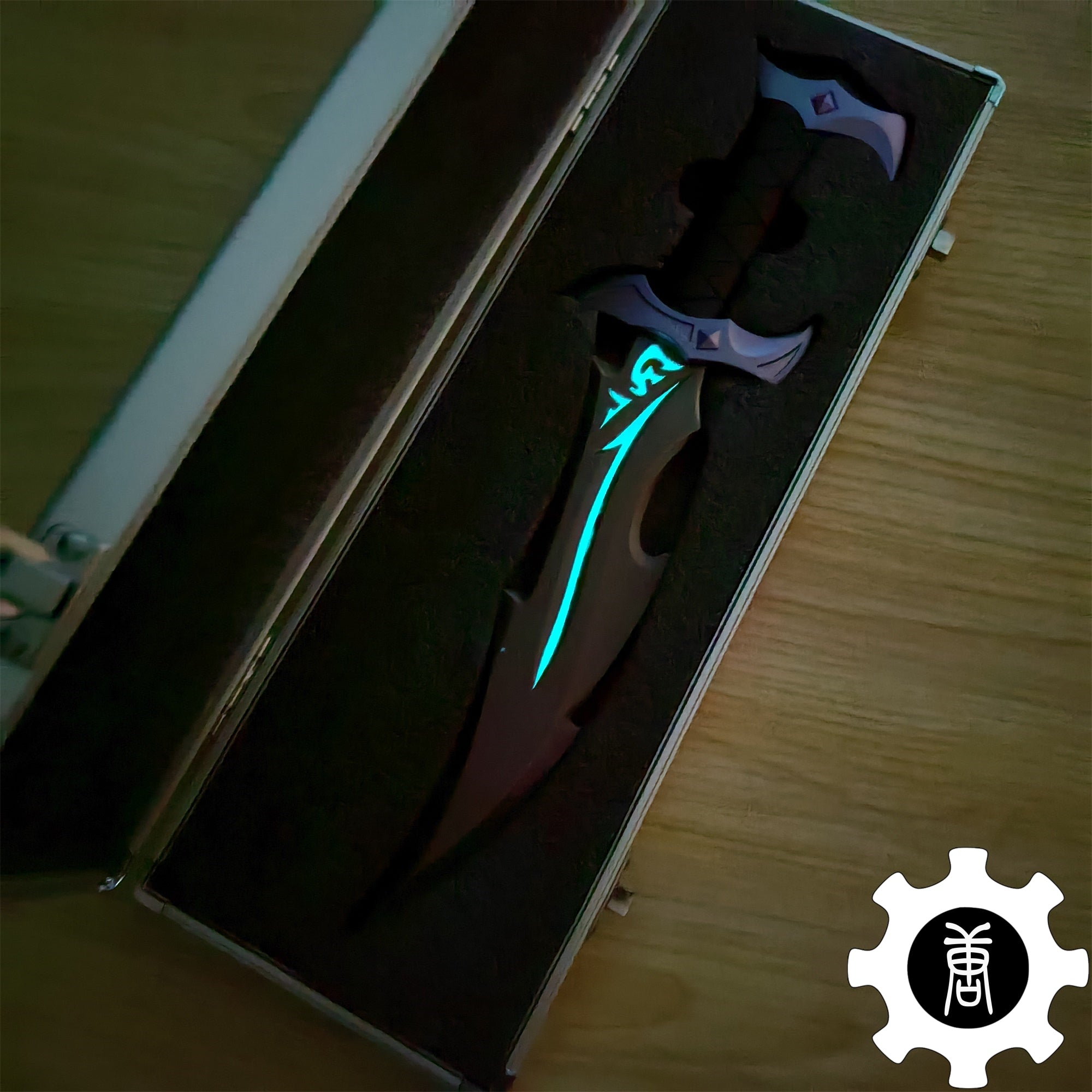 Reaver Knife Metal Blunt Blade Dagger Prop Replica - Tophatter Daily Deals