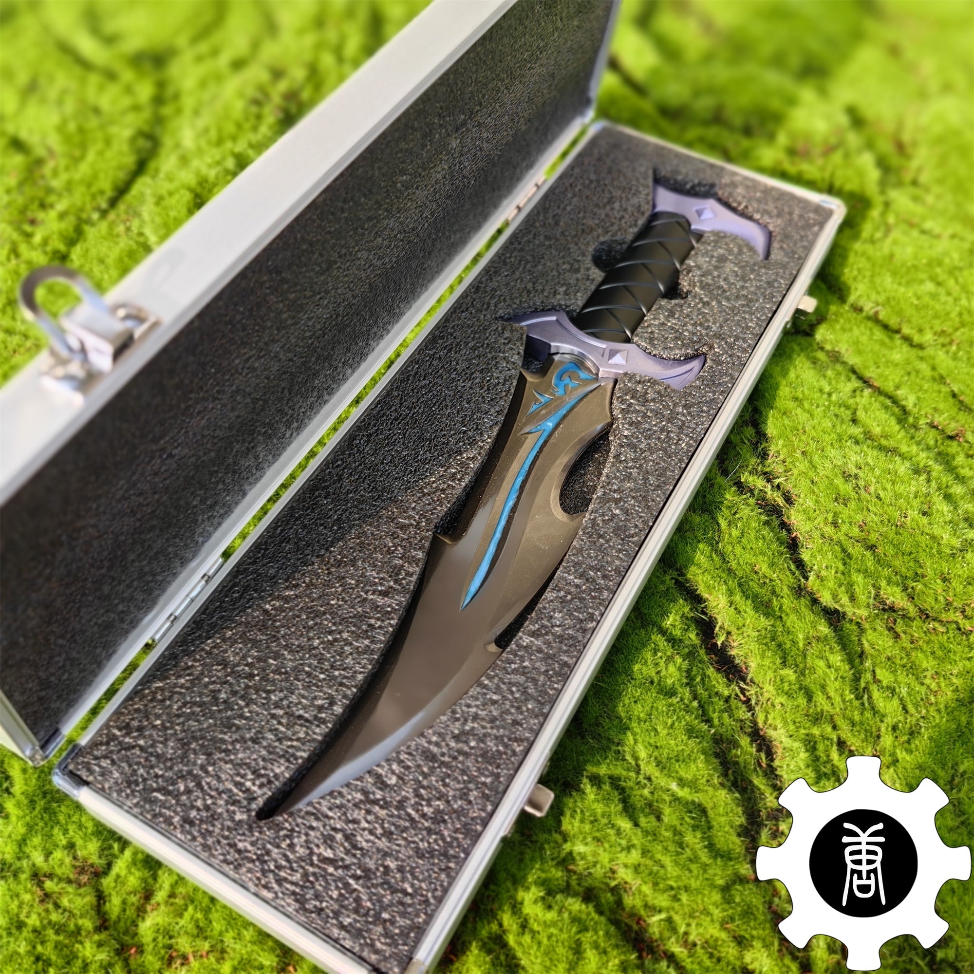 Reaver Dagger Metal Replica With Gift Box USA Stock - Tophatter Daily Deals