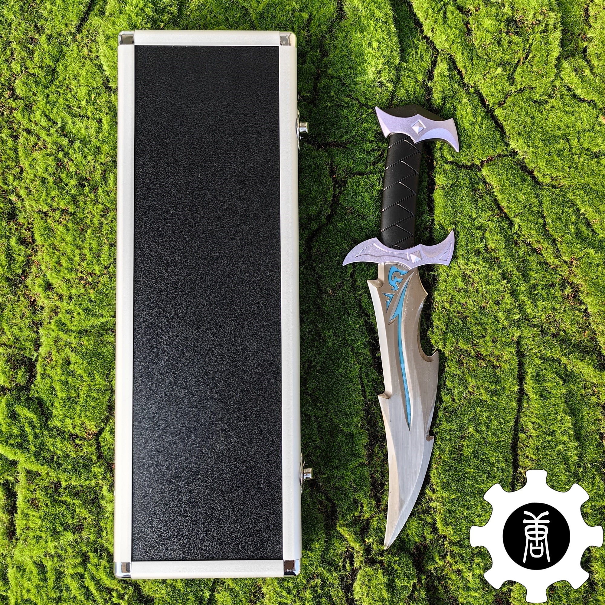 Reaver Dagger Metal Replica With Gift Box USA Stock - Tophatter Daily Deals