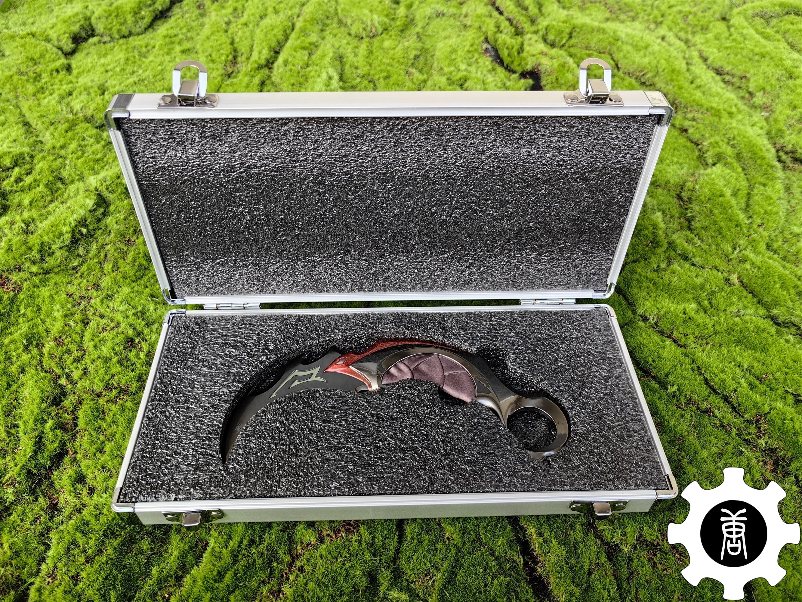 Metal Reaver Karambit Gift Box USA Only Red (Aluminum Box) - Tophatter Daily Deals