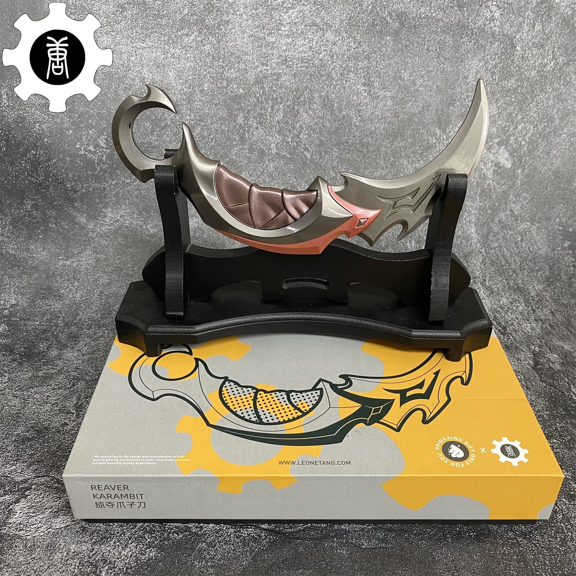 Game Reaver Karambit Metal Blunt Blade Trainer Cosplay Prop Reaver Karambit With Wooden Holder - Tophatter Daily Deals