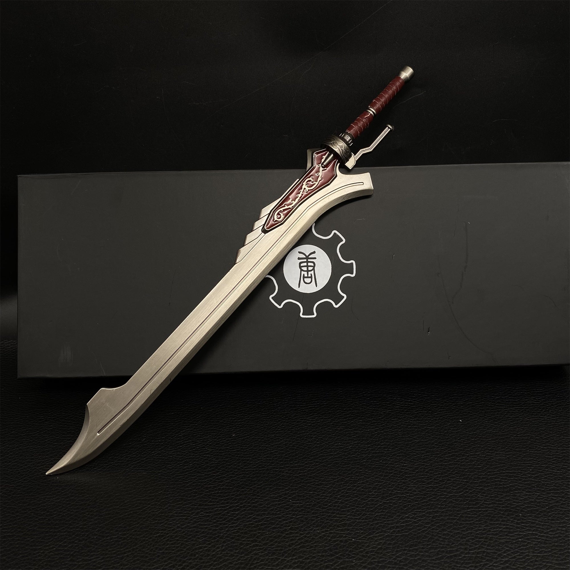 Red Queen Sword Metal Replica 1/6 Scale - Tophatter Daily Deals