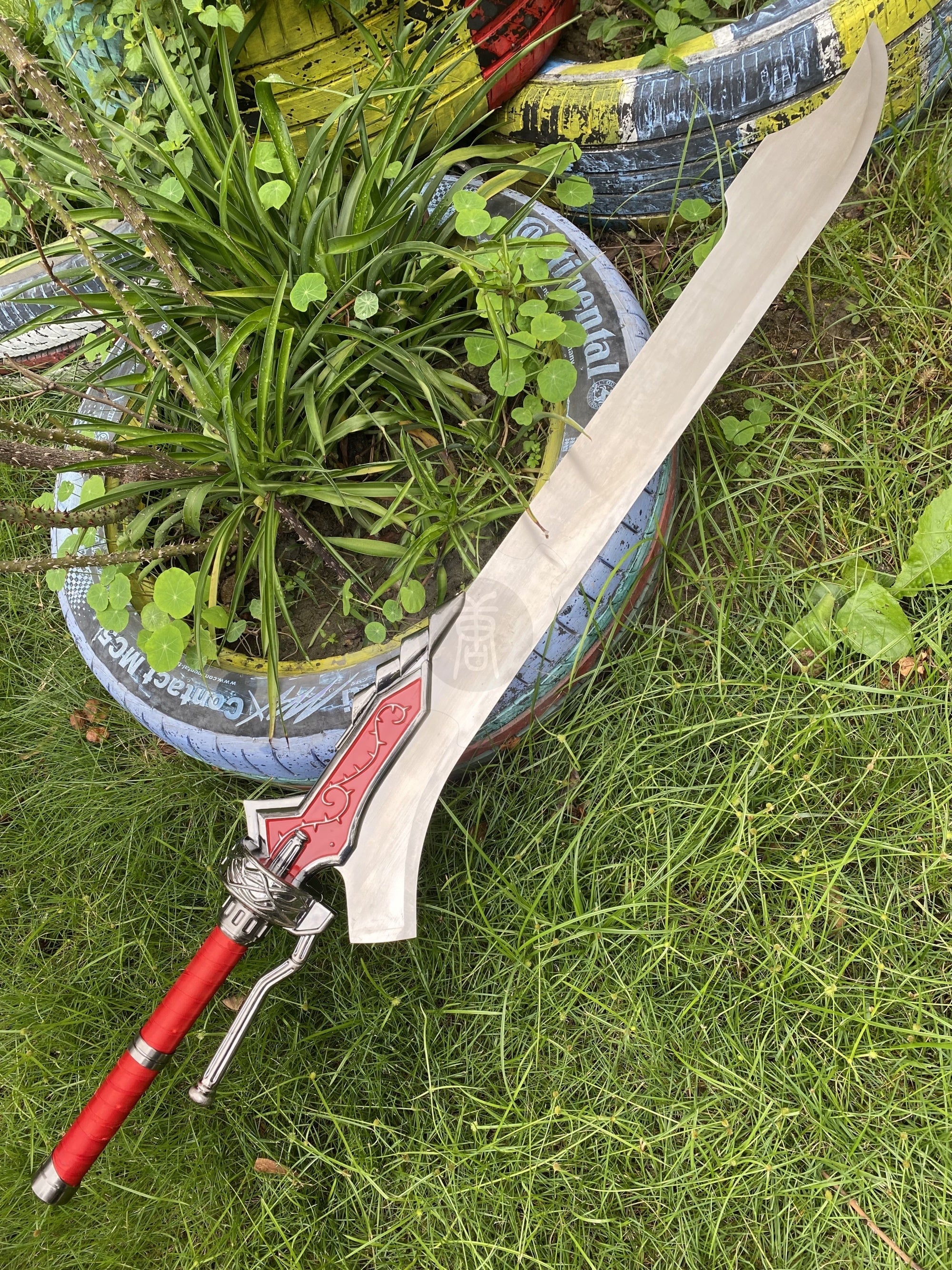 Red Queen Sword Life-size Nero Cosplay Prop Metal Replica - Tophatter Daily Deals