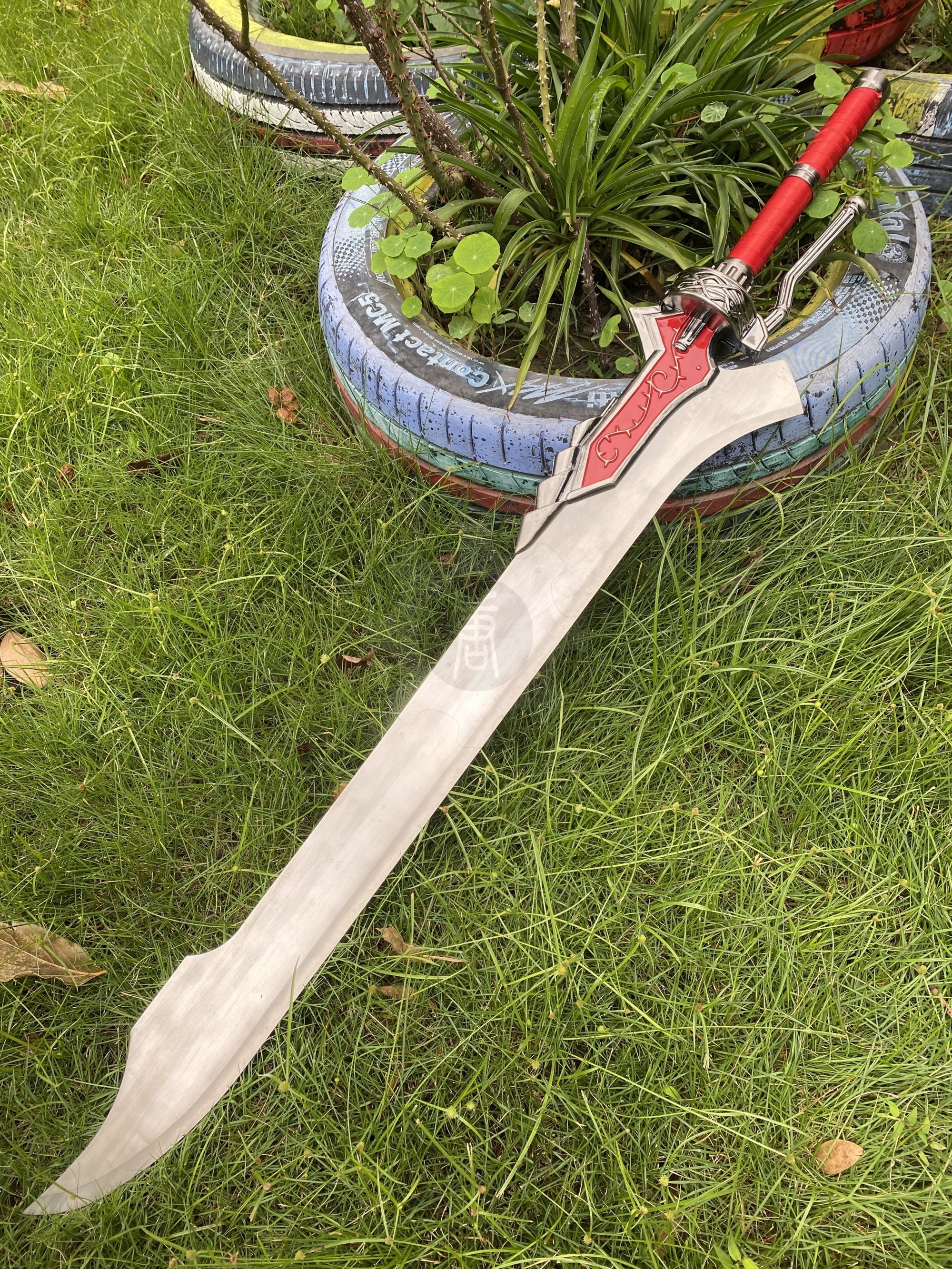 Red Queen Sword Life-size Nero Cosplay Prop Metal Replica - Tophatter Daily Deals