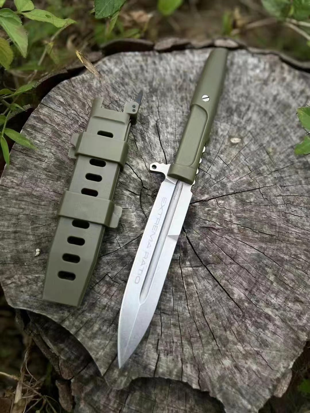 'Requiem' The Extreme Force Tactical Utility Knife - Tophatter Daily Deals