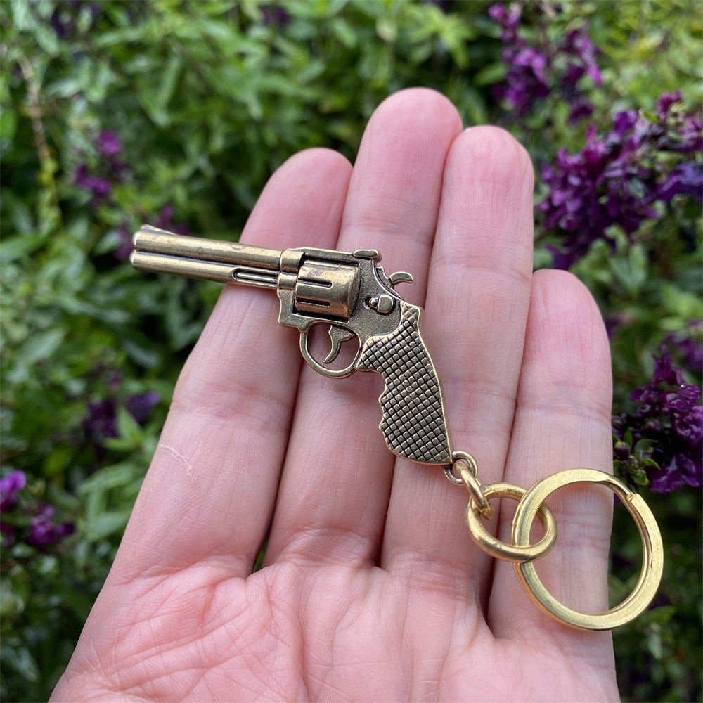 Pure Brass Pendant Arthur Morgan Revolver Keychain 6.2CM/2.4