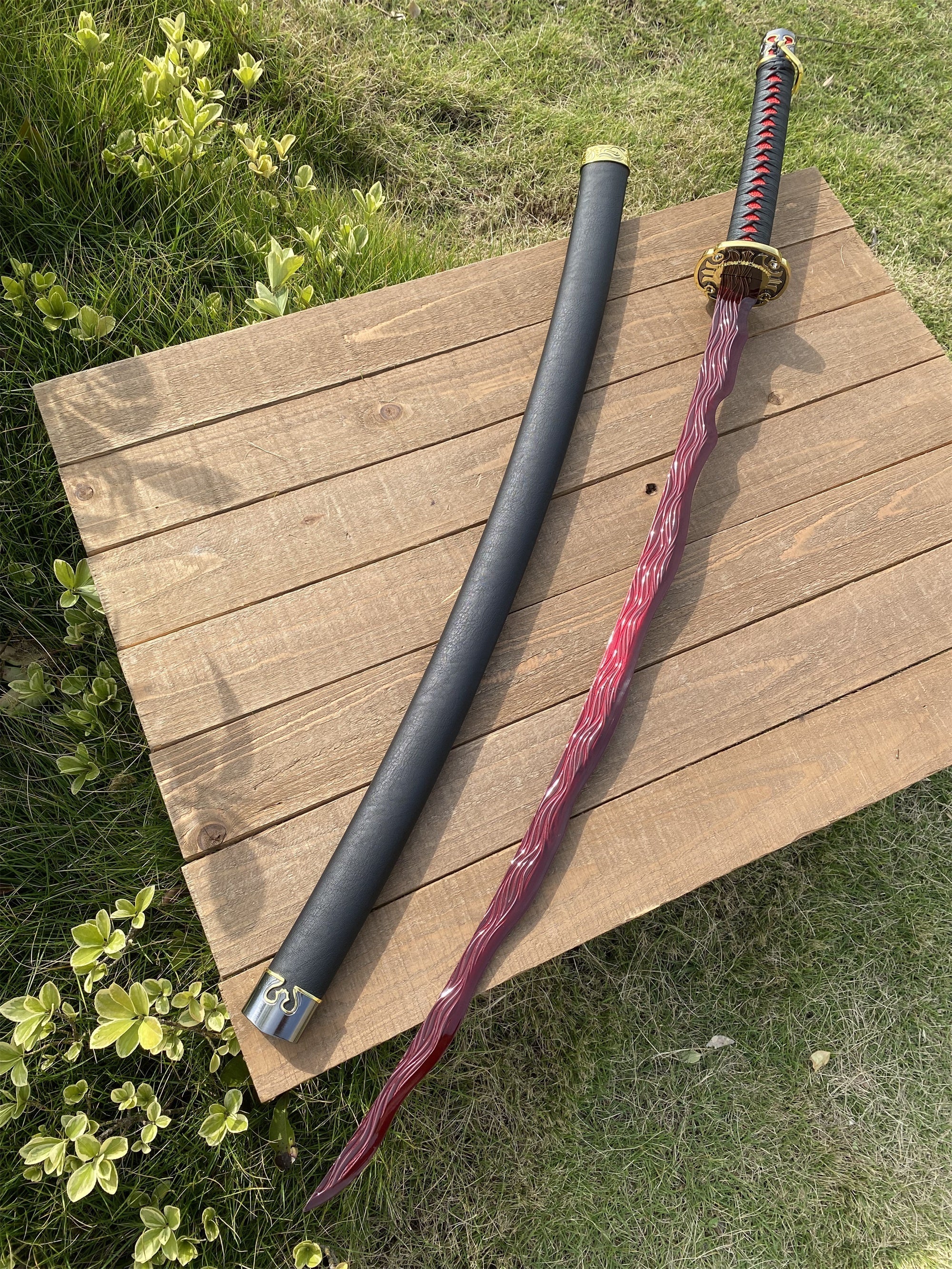 IRL Rivers of Blood Katana Game Katana For Display Only - Tophatter Daily Deals