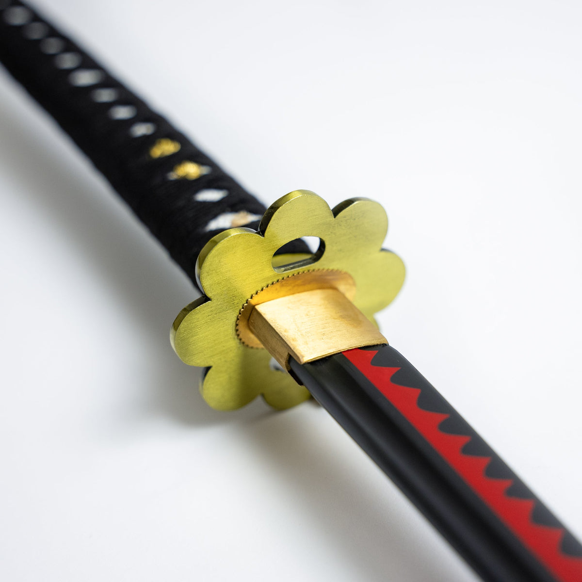 Roronoa Zoro's "Meitou; Shusui" Katana (Battle Ready) Anime Sword - Tophatter Daily Deals