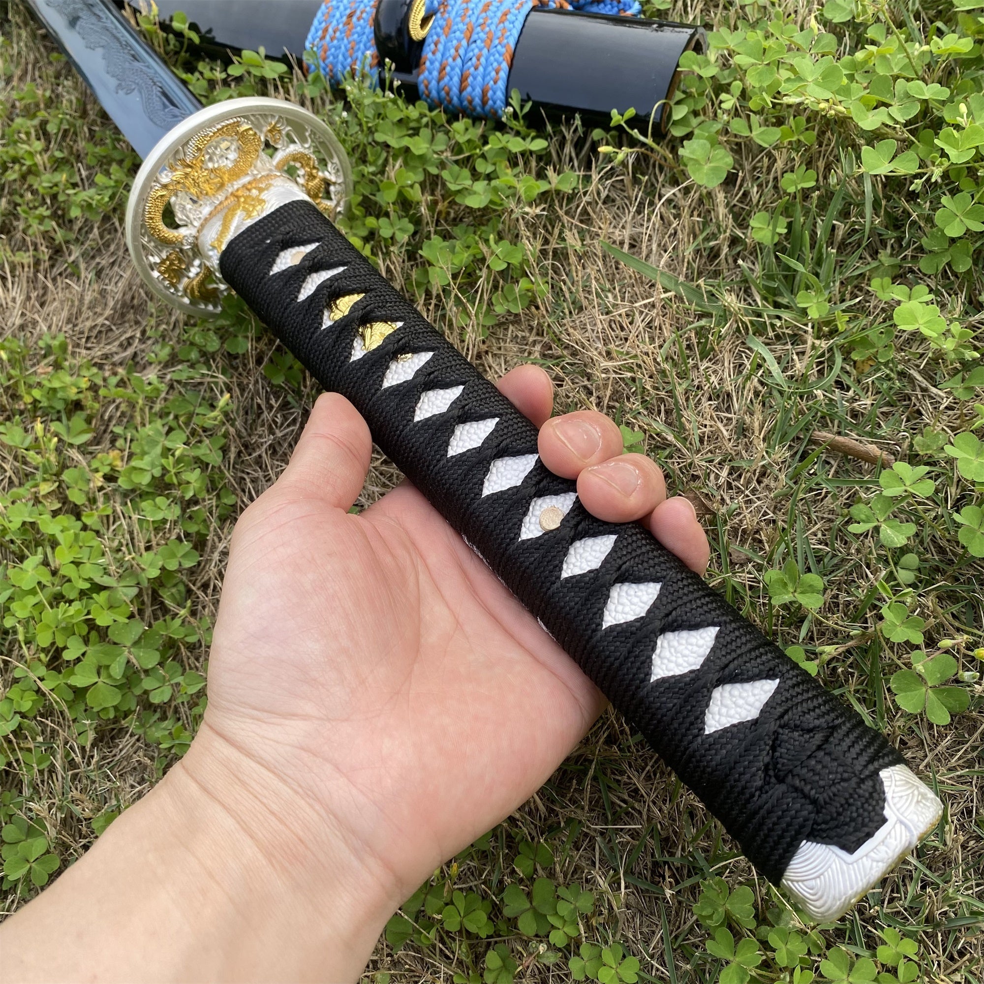 Blue Dragon Blade Samurai Katana - Dragon Engraved Blade - Tophatter Daily Deals