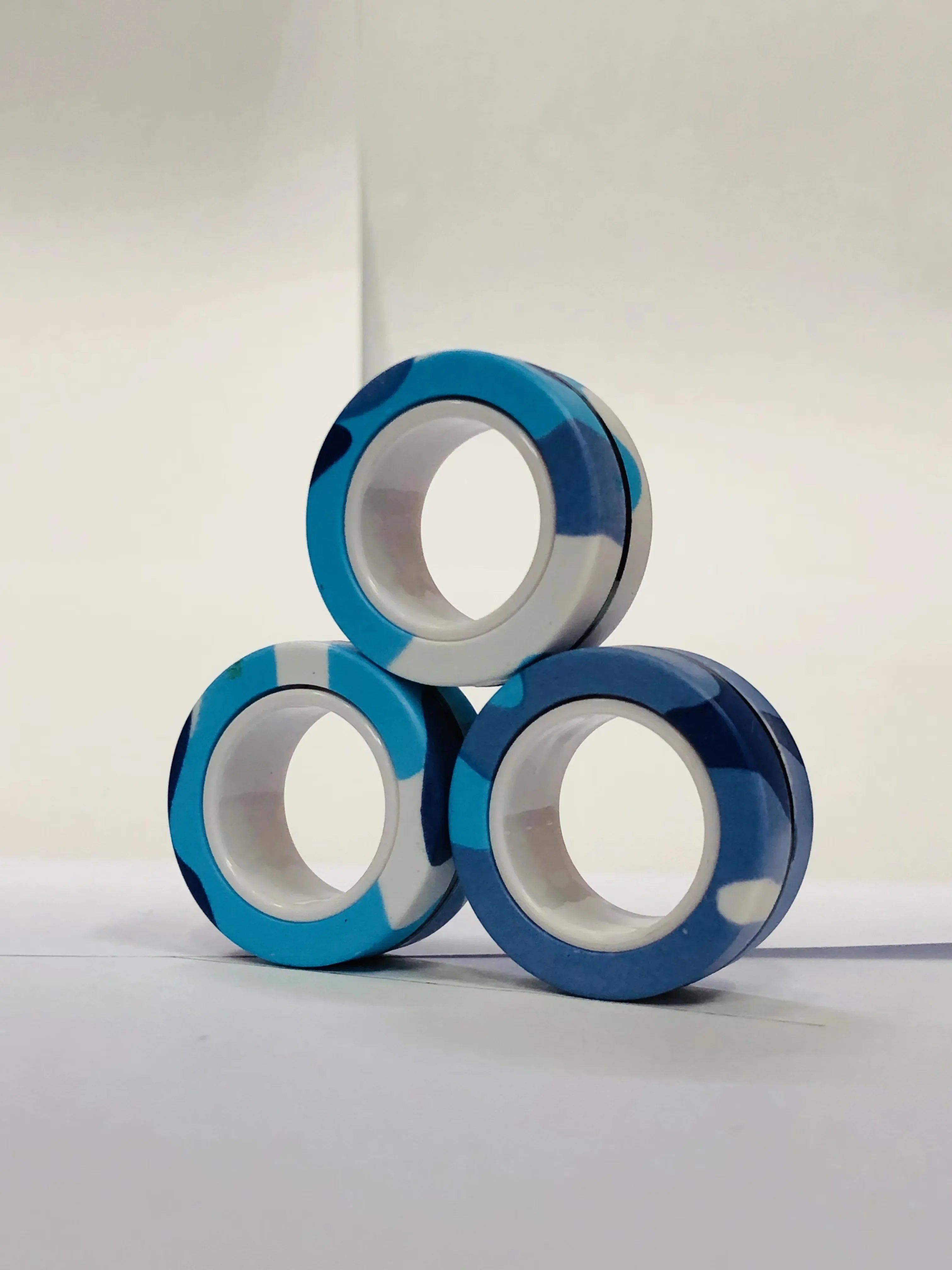 Magnetic Fidget Rings Set 3Pcs Stress Relief Spinner Blue White - Tophatter Daily Deals