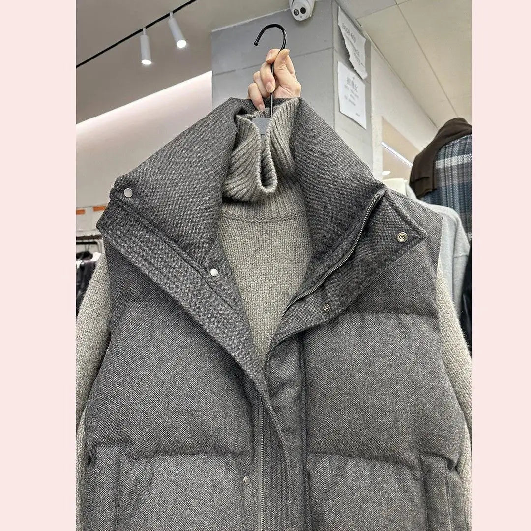 Warm Women's Puffer Vest - Boxy Quilted Polyester Winter - Tophatter Daily Deals