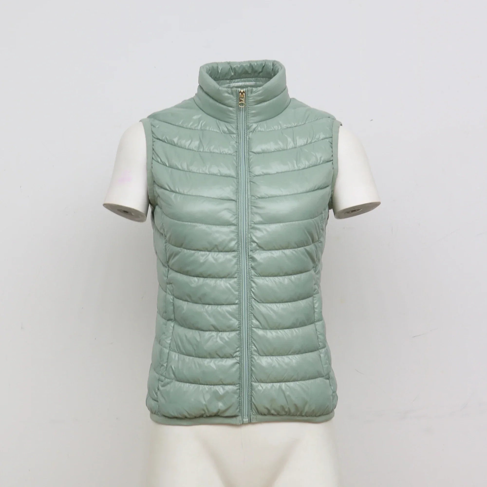 Lightweight Versatile Women's Puffer Vest - Sleeveless Green - Tophatter Daily Deals