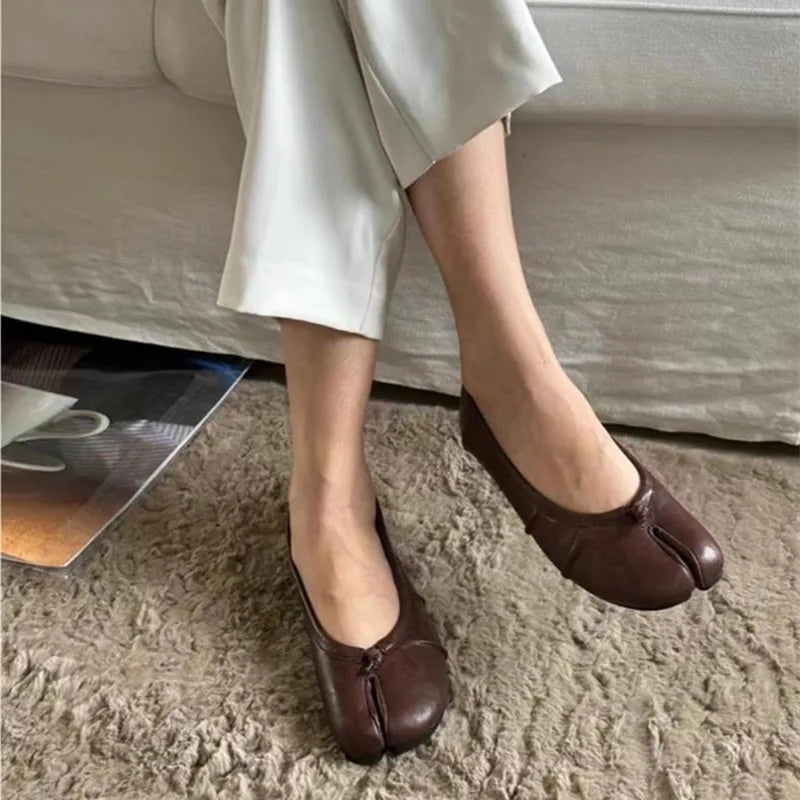 Soft Women Tabi Ballet Flats - Split Toe, Leather, Casual - Tophatter Daily Deals