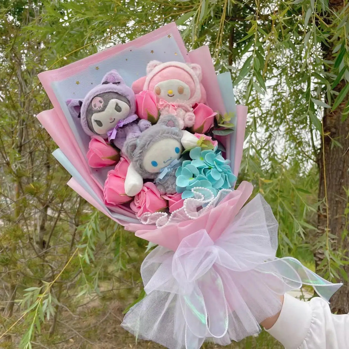 Sanrio Friends Mixed Plush Bouquet My Melody Kuromi Cinnamoroll Hello Kitty Sanrio Friends x Lilax & Pink Flowers - Tophatter Daily Deals