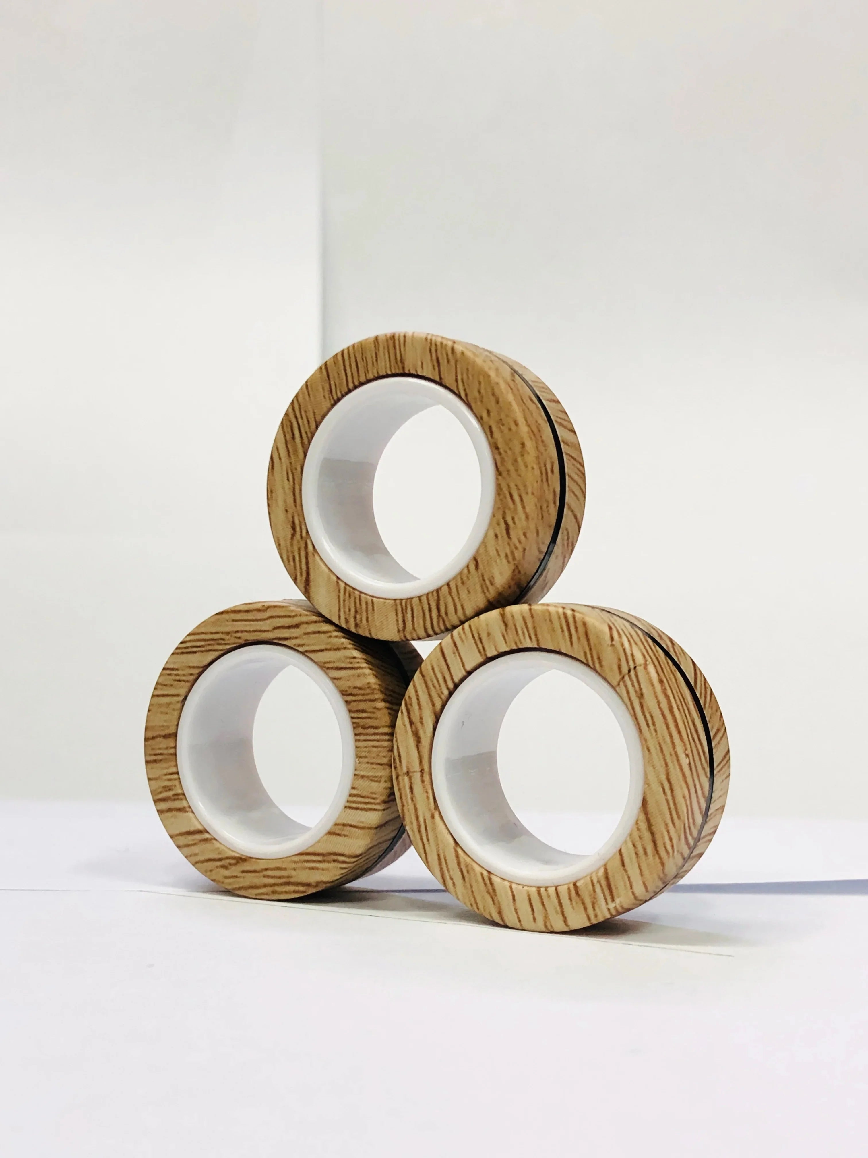 Magnetic Fidget Rings Set 3Pcs Stress Relief Spinner Wood Grain - Tophatter Daily Deals