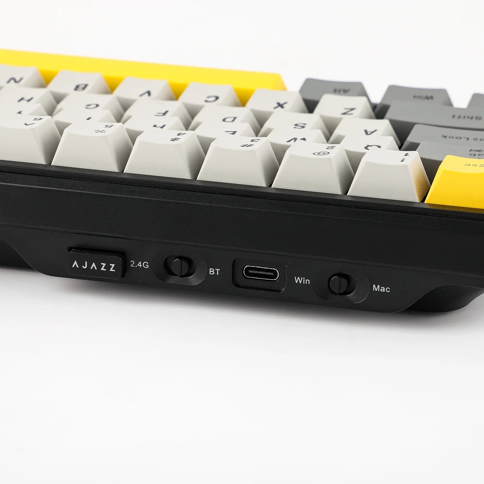Mechanical Keyboard 68Key Wireless Bluetooth RGB Hall Effect - Tophatter Daily Deals