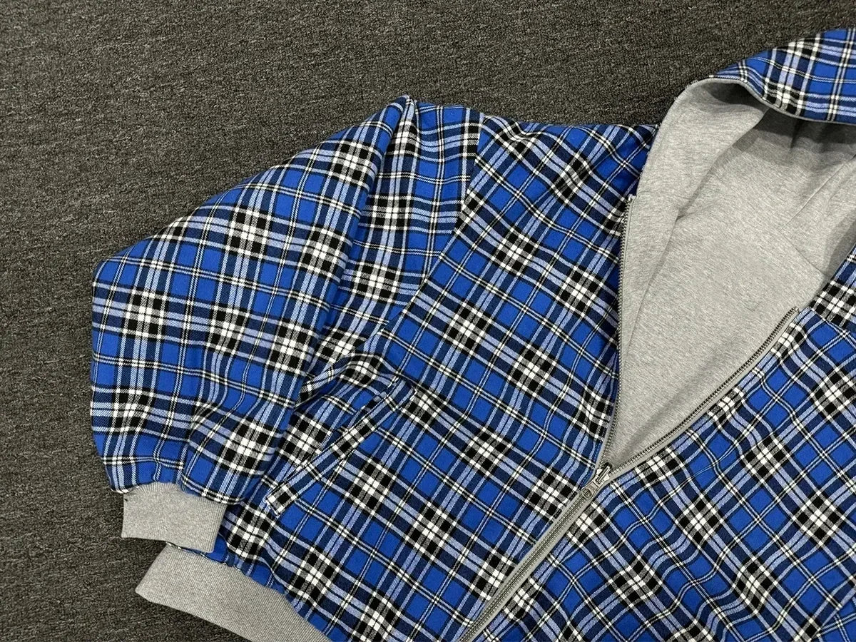 Oversized Cozy Women's Zip Hoodie - Boxy Cut, Cotton - Tophatter Daily Deals