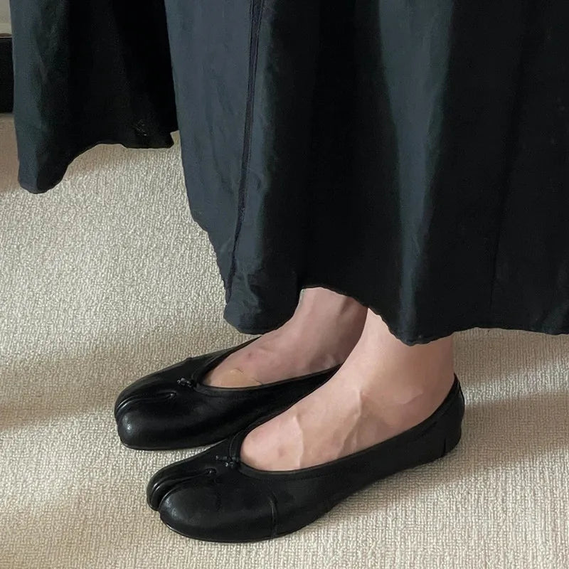 Soft Women Tabi Ballet Flats - Split Toe, Leather, Casual - Tophatter Daily Deals