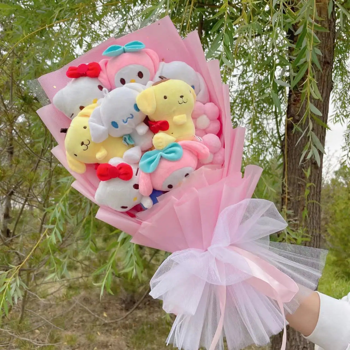 Sanrio Friends Mixed Plush Bouquet My Melody Kuromi Cinnamoroll Hello Kitty Sanrio Friends x Pink Pink Flowers - Tophatter Daily Deals