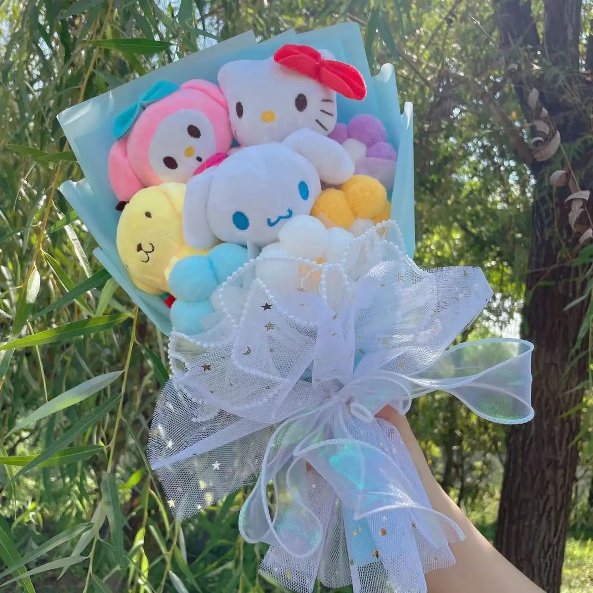 Sanrio Friends Mixed Plush Bouquet My Melody Kuromi Cinnamoroll Hello Kitty Sanrio Friends x Blue Flowers - Tophatter Daily Deals