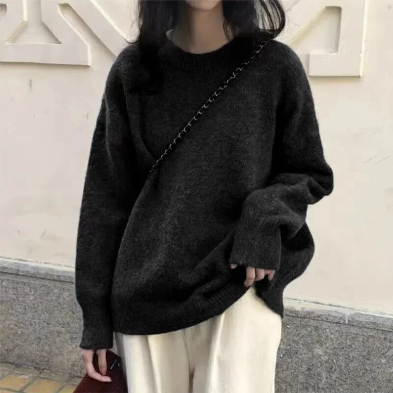 Cozy Oversized Women’s Pullover Sweater - Round Neck Knit Black One Size - Tophatter Daily Deals
