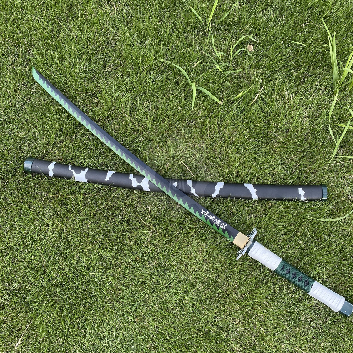 IRL Sanemi Nichirin Sword Katana 1045 Carbon Steel Version - Tophatter Daily Deals