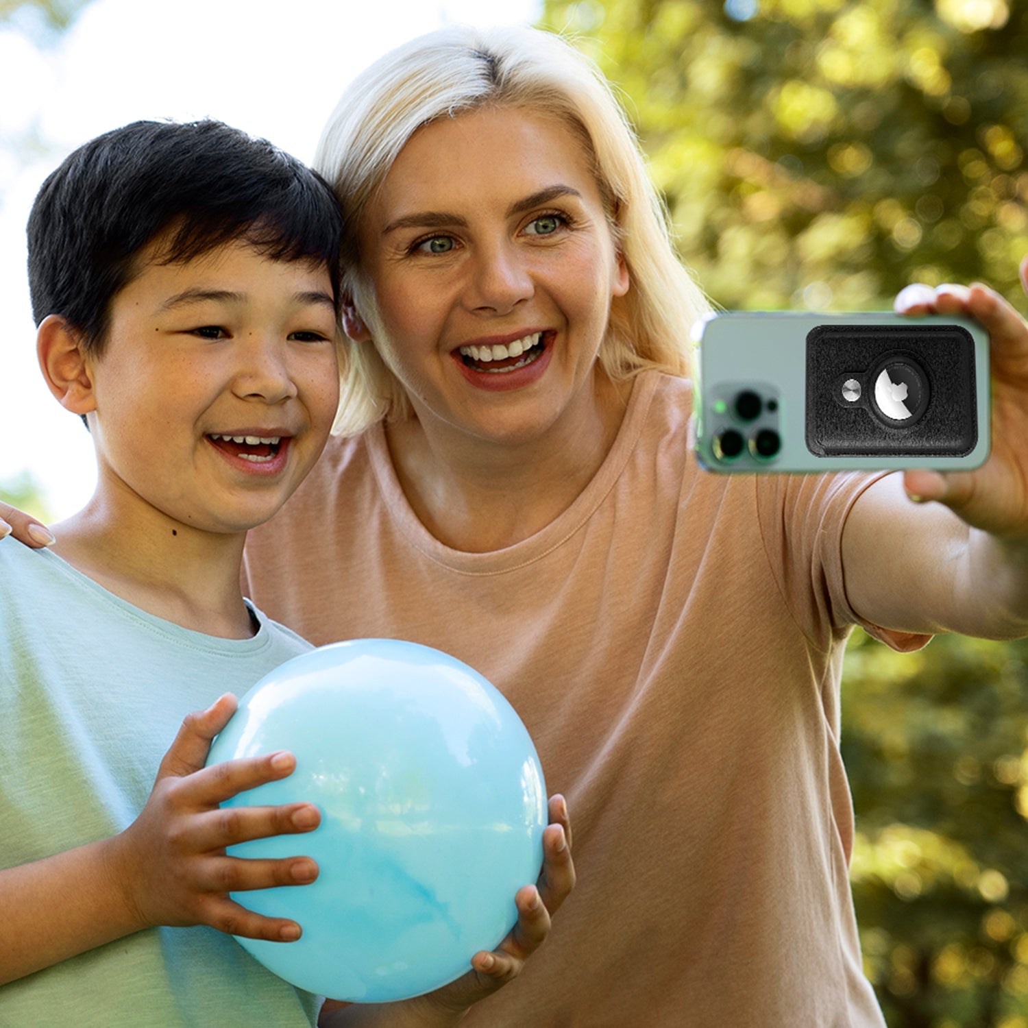 RFID Blocking Snap-On MagSafe Magnetic Card Wallet Holder Organizer With Built-In AirTag Pocket Phone Holder - Tophatter Daily Deals