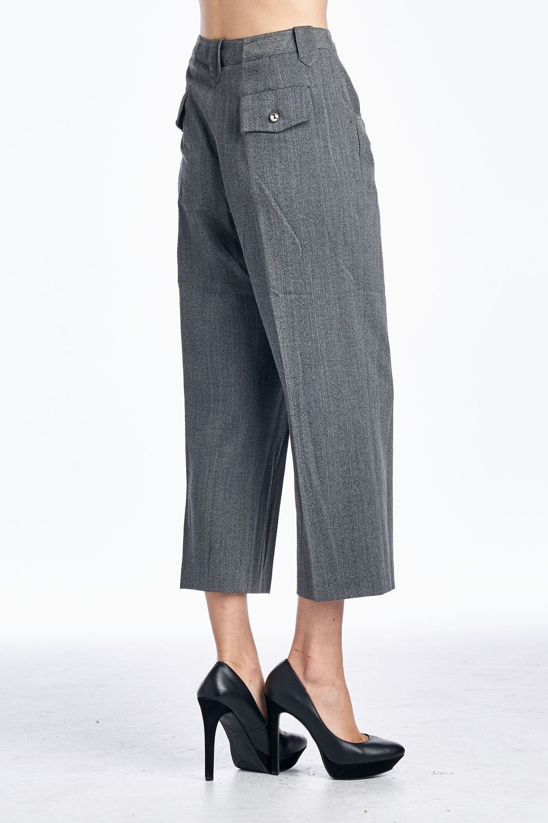 Larry Levine SPT Grey Stretch Capris Capris - Tophatter Daily Deals