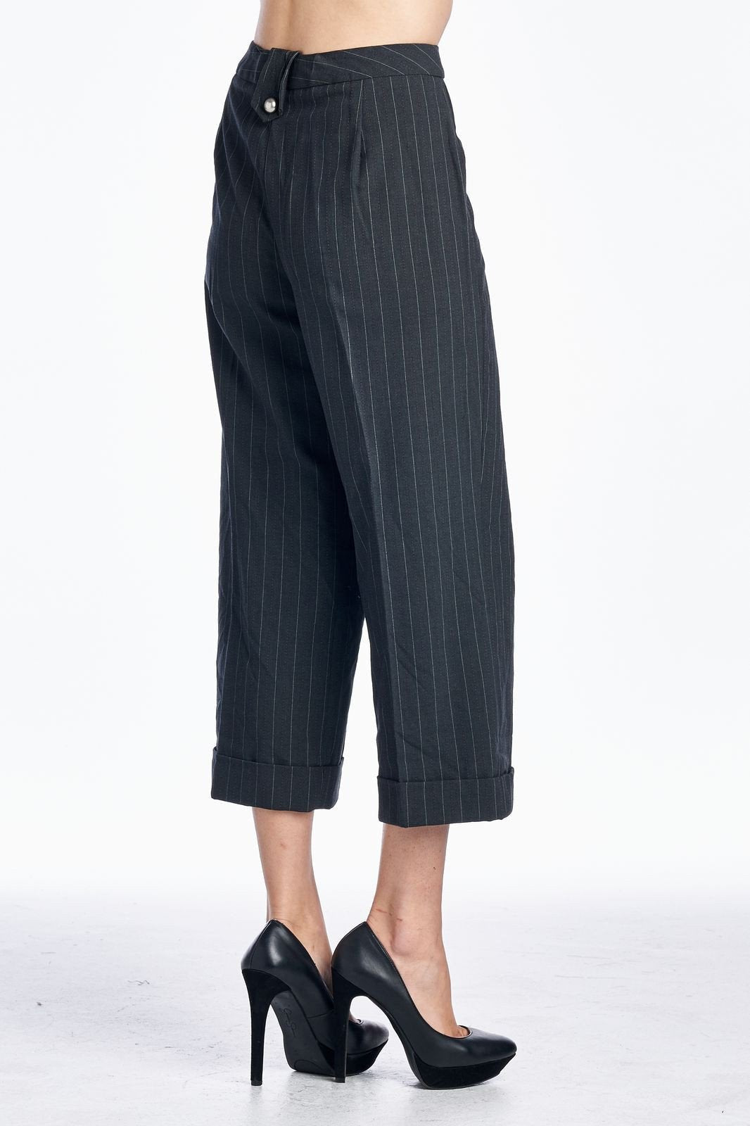 Larry Levine Striped Career Capri Capris - Tophatter Daily Deals