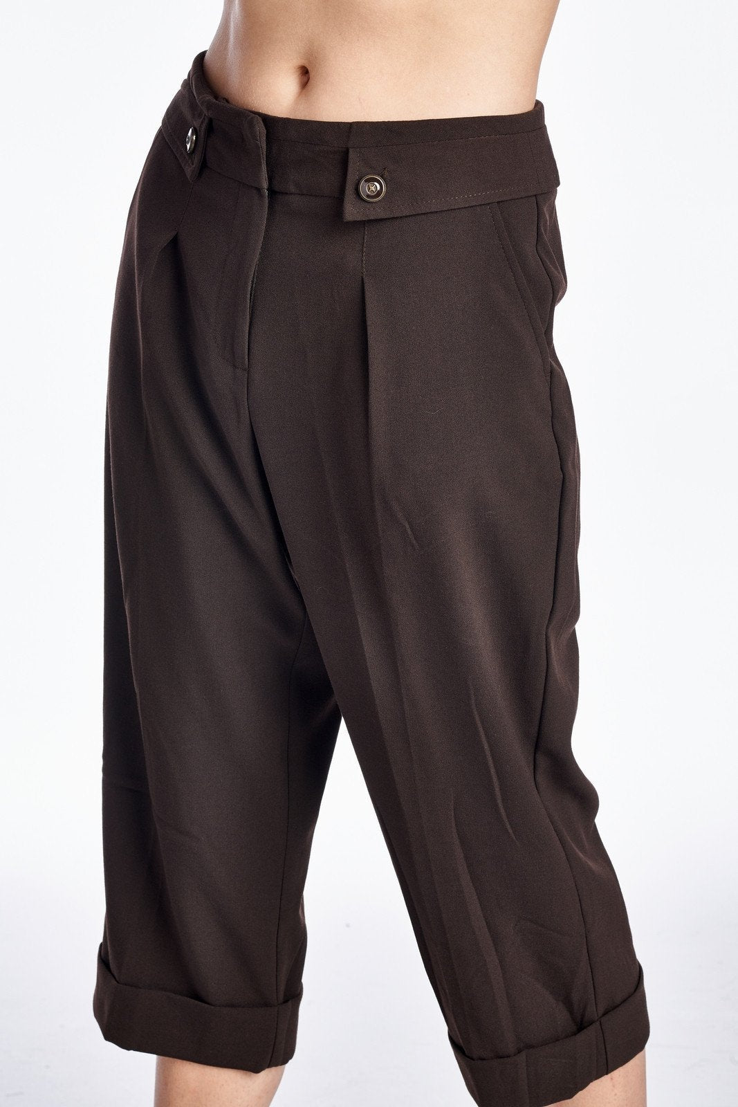 Larry Levine Capris Capris - Tophatter Daily Deals