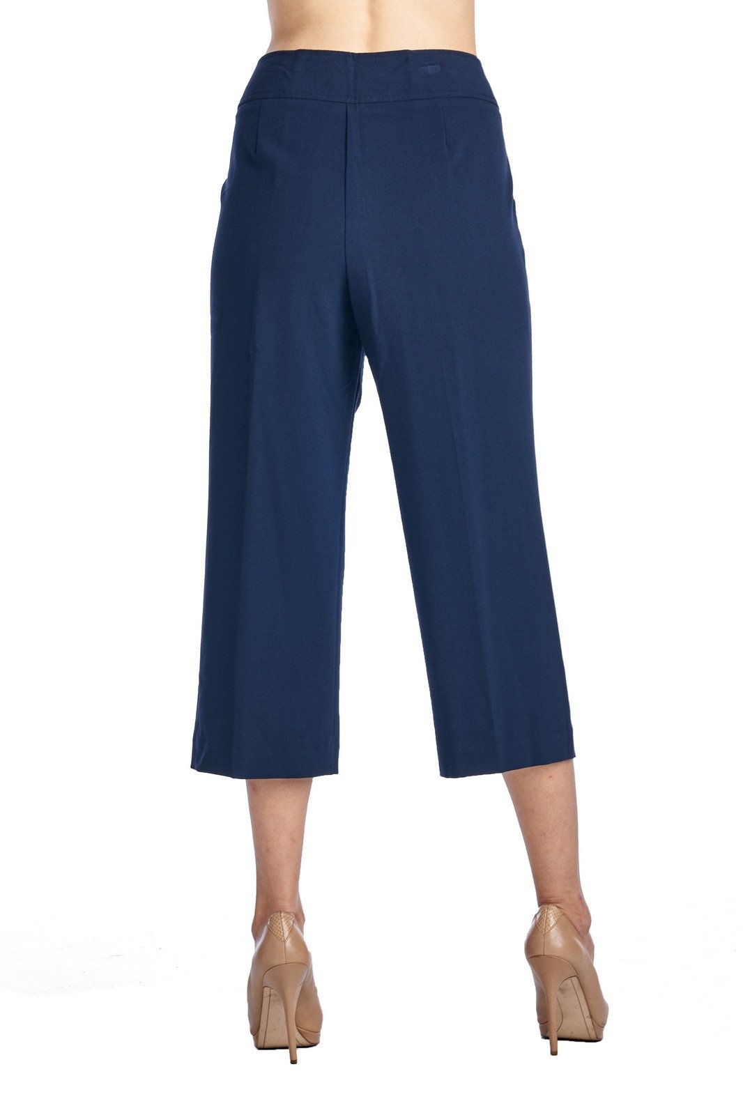 Larry Levine Stretch Capris Capris - Tophatter Daily Deals