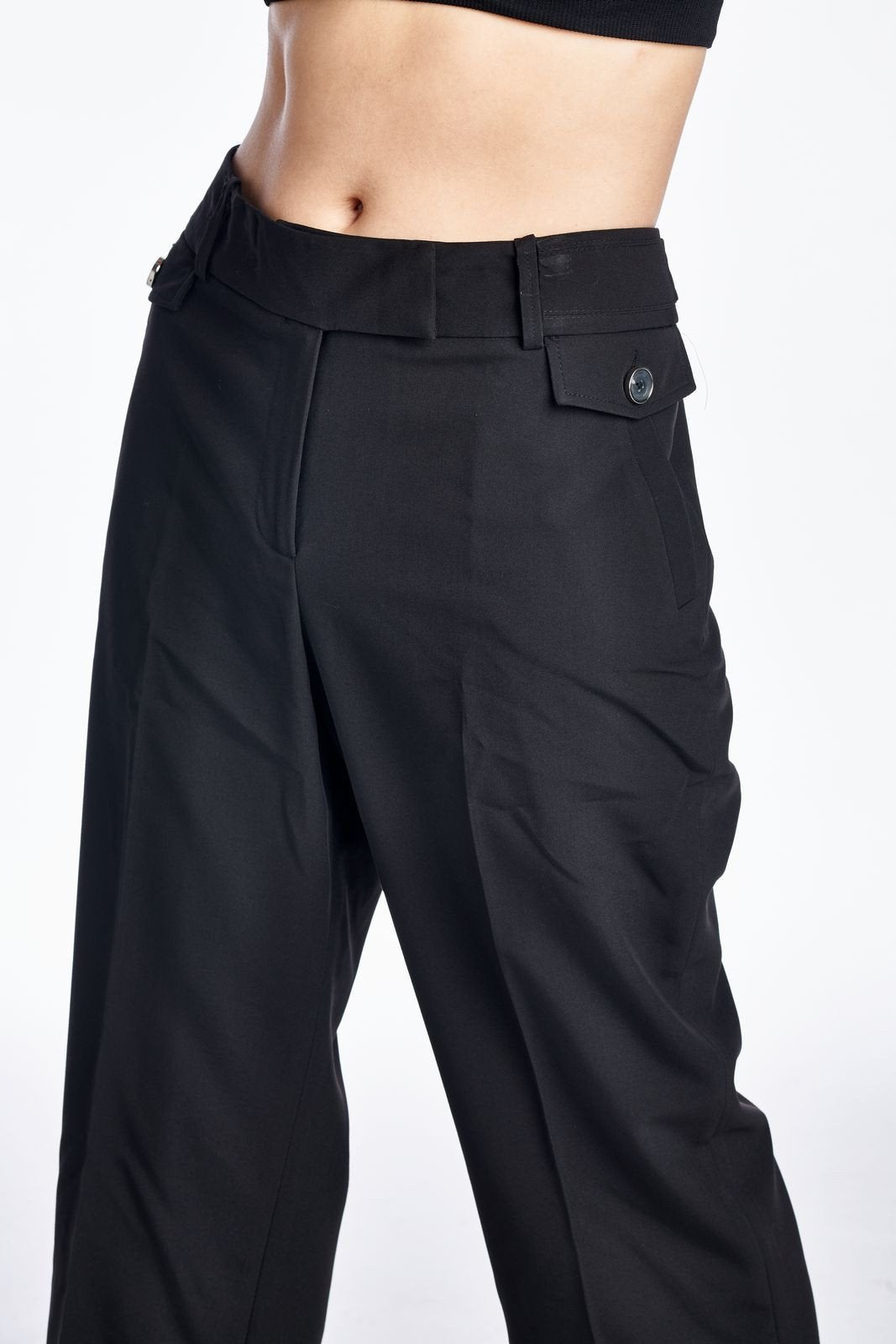 Larry Levine Stretch Tailored Capris Capris - Tophatter Daily Deals