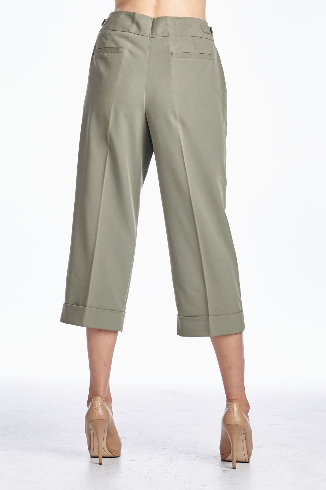 Larry Levine Stretch Capris Capris - Tophatter Daily Deals