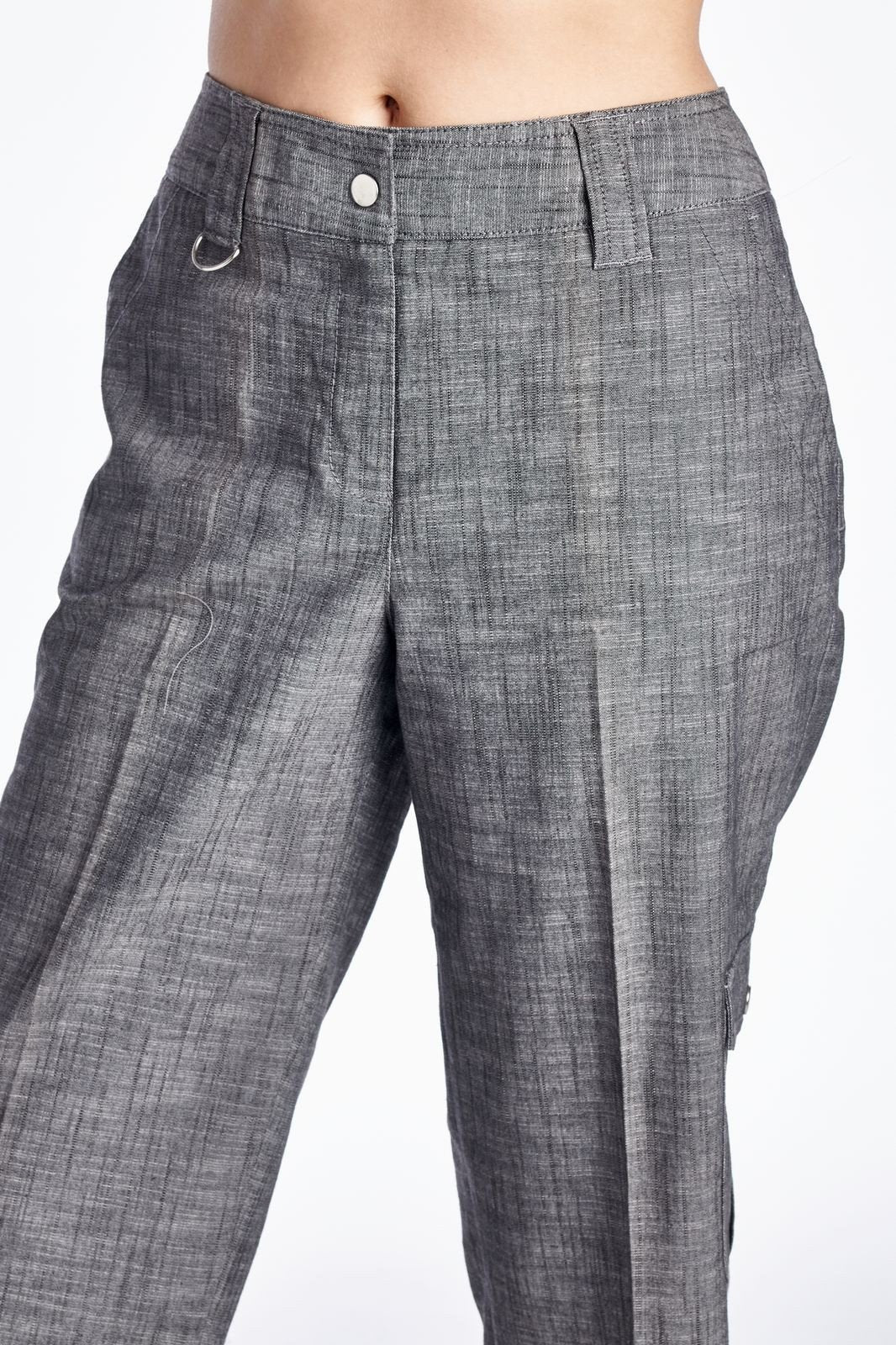 Larry Levine Capris Capris - Tophatter Daily Deals