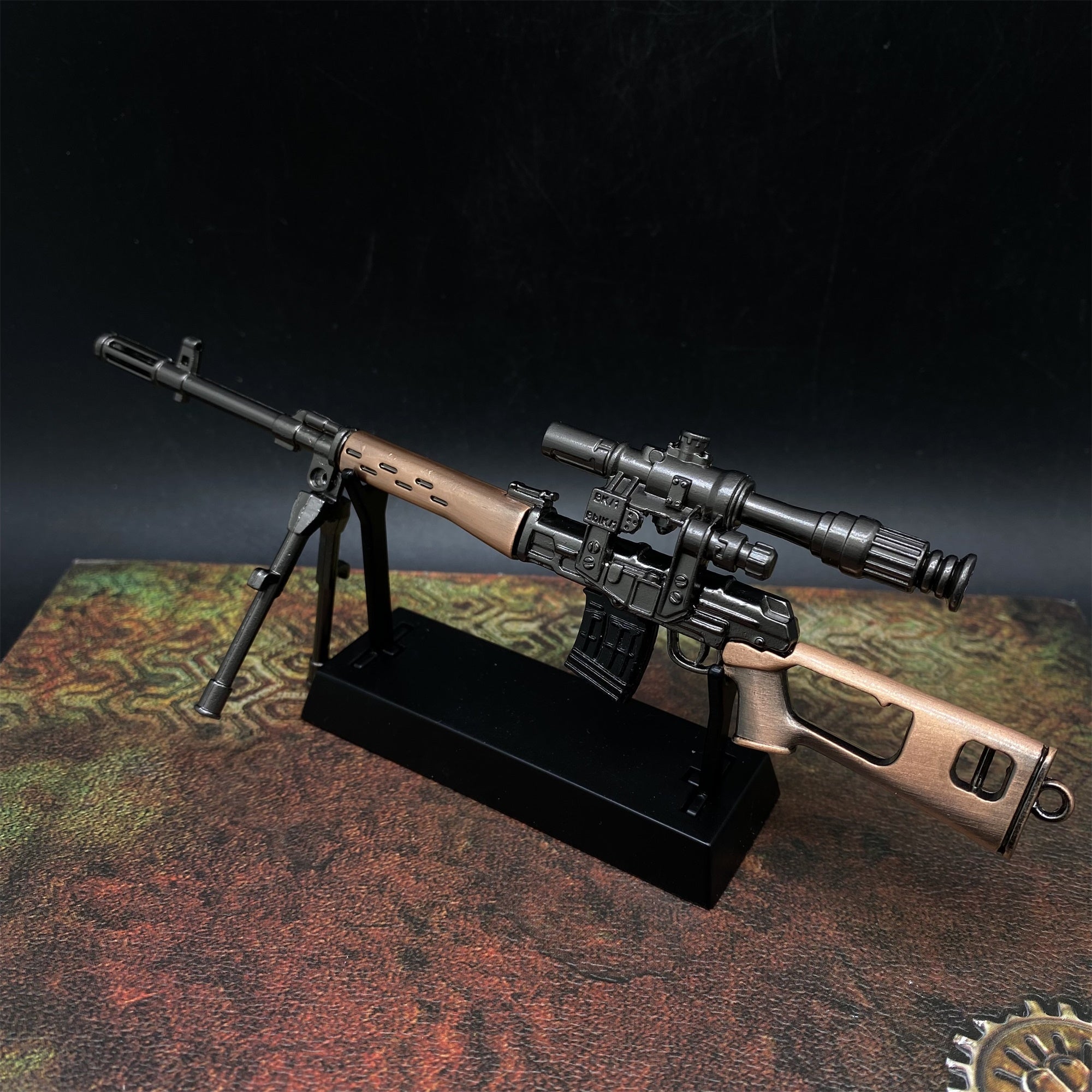 SVD Dragunov Sniper Metal Miniature Rifle 17CM/6.7" Wih Metal Stand - Tophatter Daily Deals