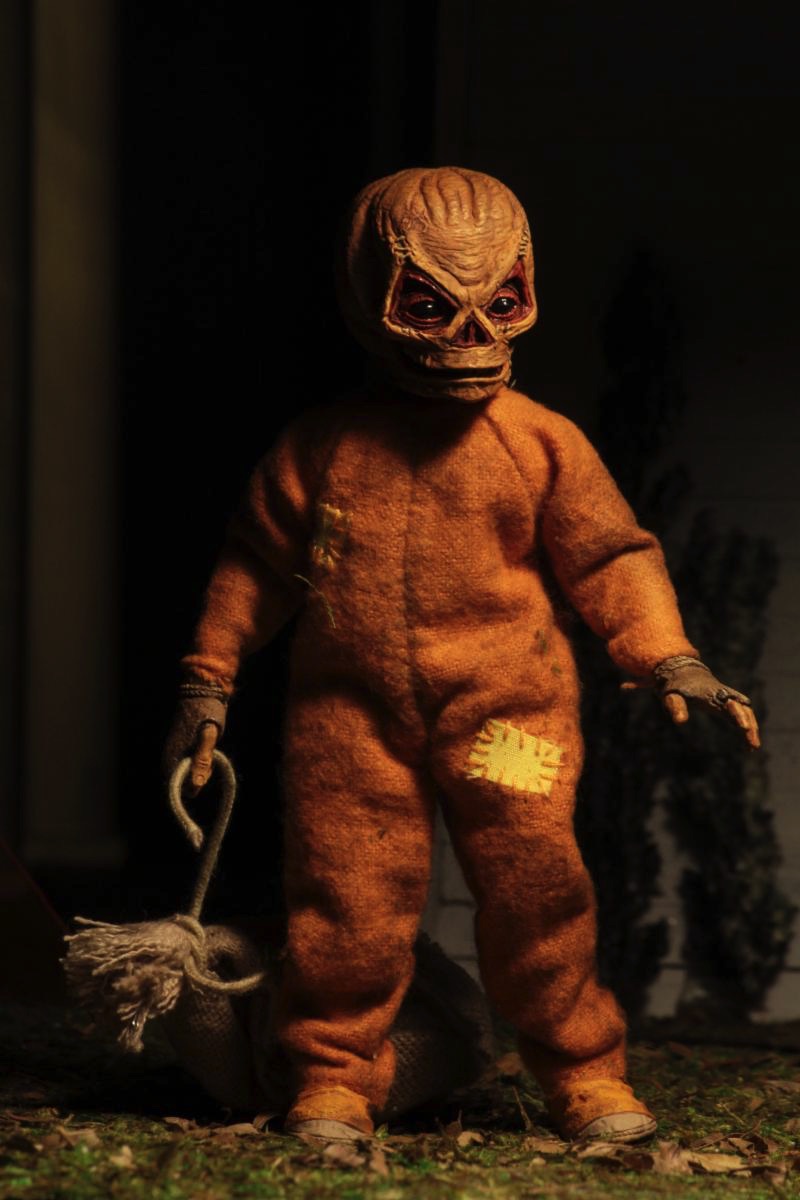 Trick R Treat - Sam Clothed Figure (8" Scale) Action Figure - Tophatter Daily Deals
