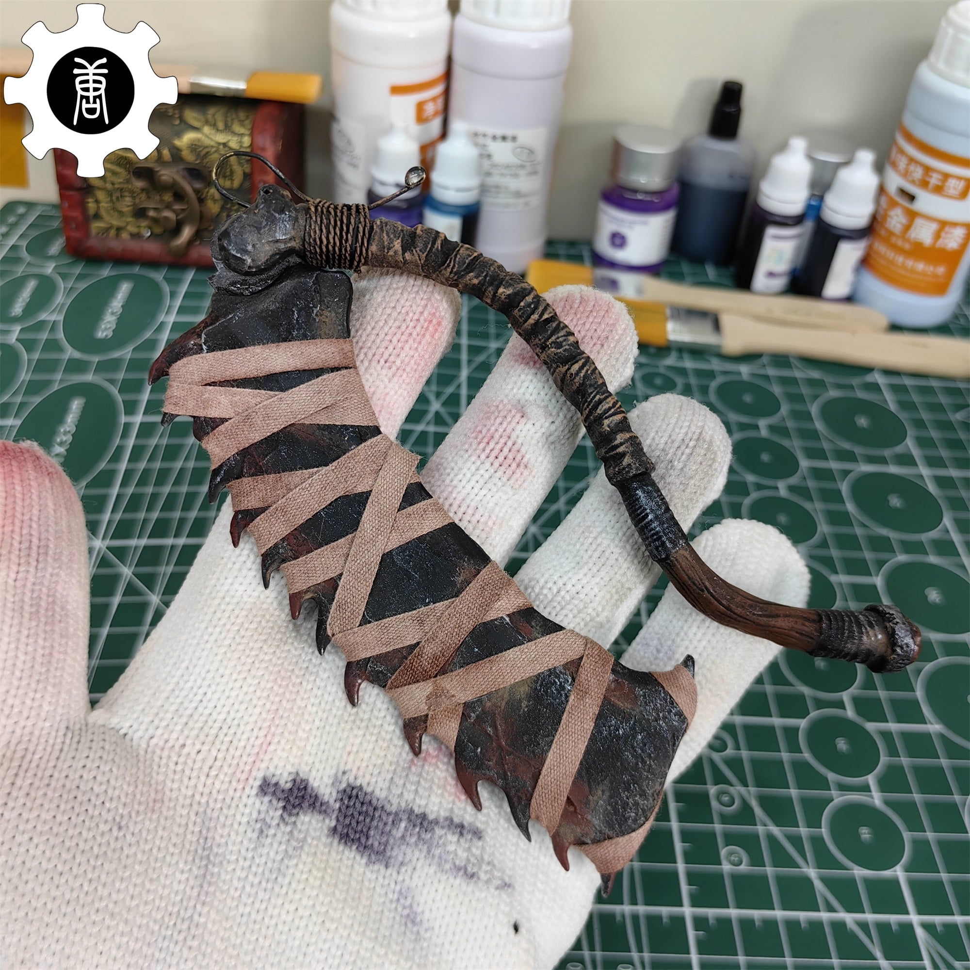 3D Printed 1/6 Saw Cleaver Display Prop - Tophatter Daily Deals