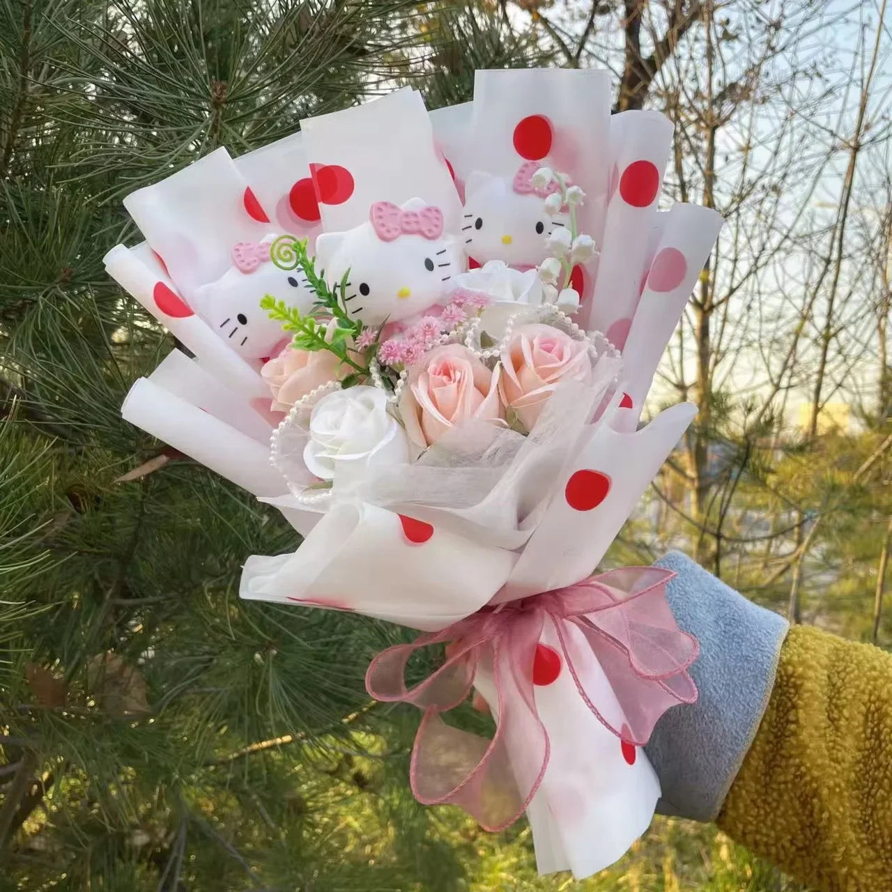 Sanrio Hello Kitty Plush Bouquet Flowers Polka Dot Flowers - Tophatter Daily Deals