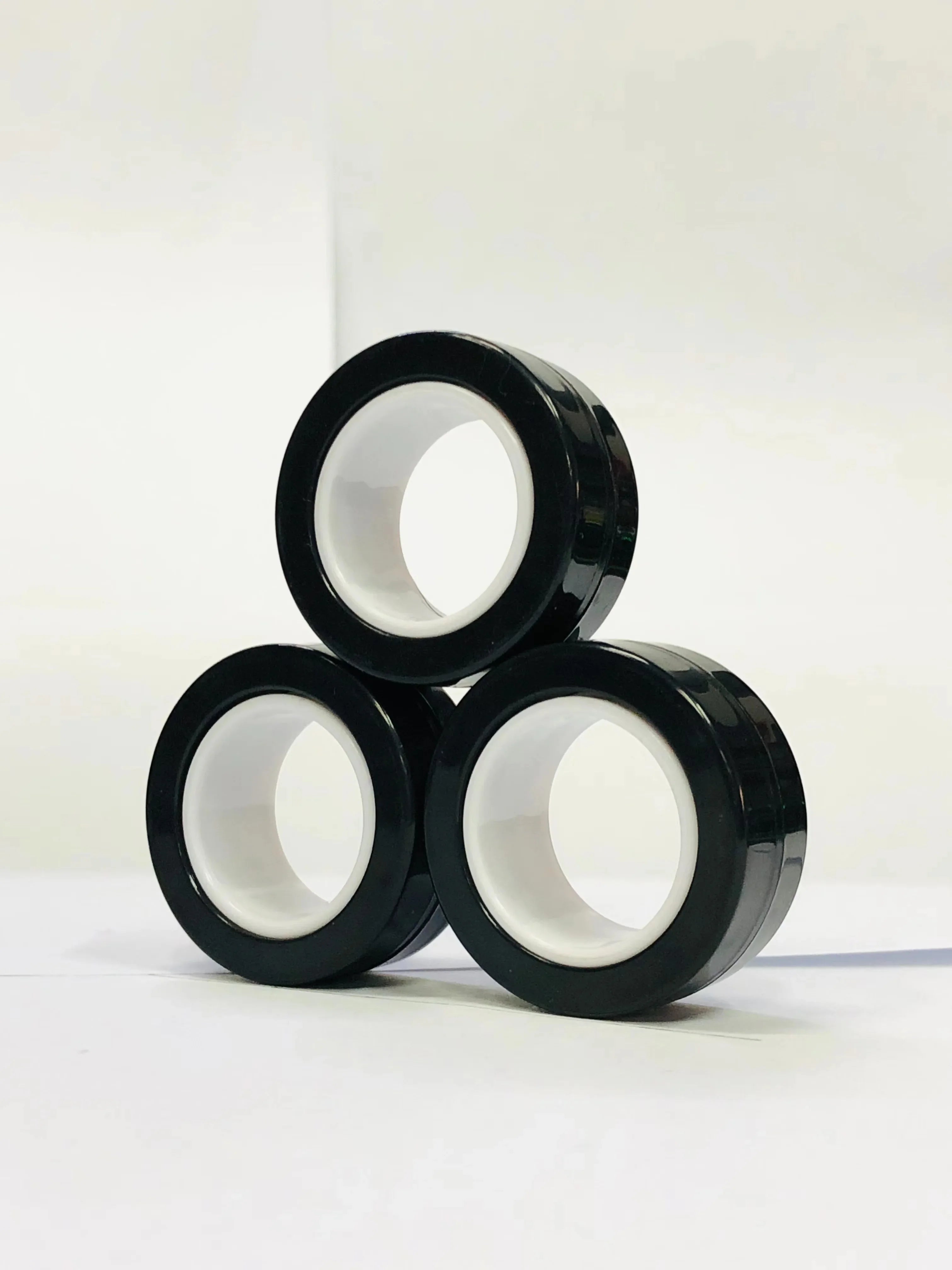 Magnetic Fidget Rings Set 3Pcs Stress Relief Spinner Black - Tophatter Daily Deals