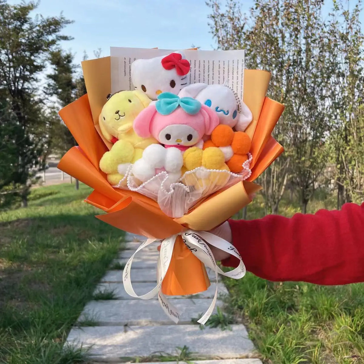 Sanrio Friends Mixed Plush Bouquet My Melody Kuromi Cinnamoroll Hello Kitty Sanrio Friends x Orange Flowers - Tophatter Daily Deals