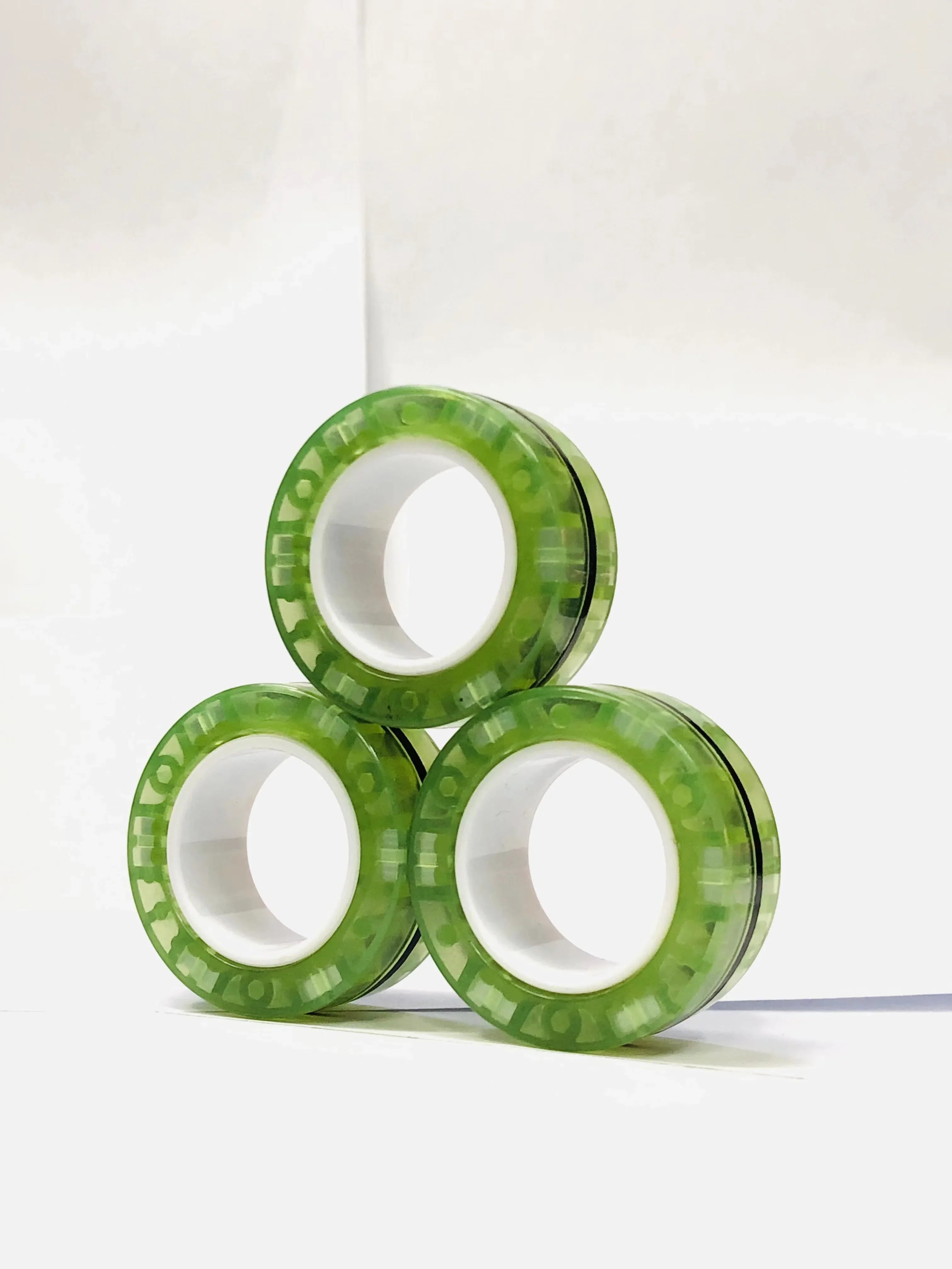 Magnetic Fidget Rings Set 3Pcs Stress Relief Spinner Fluorescent Green - Tophatter Daily Deals