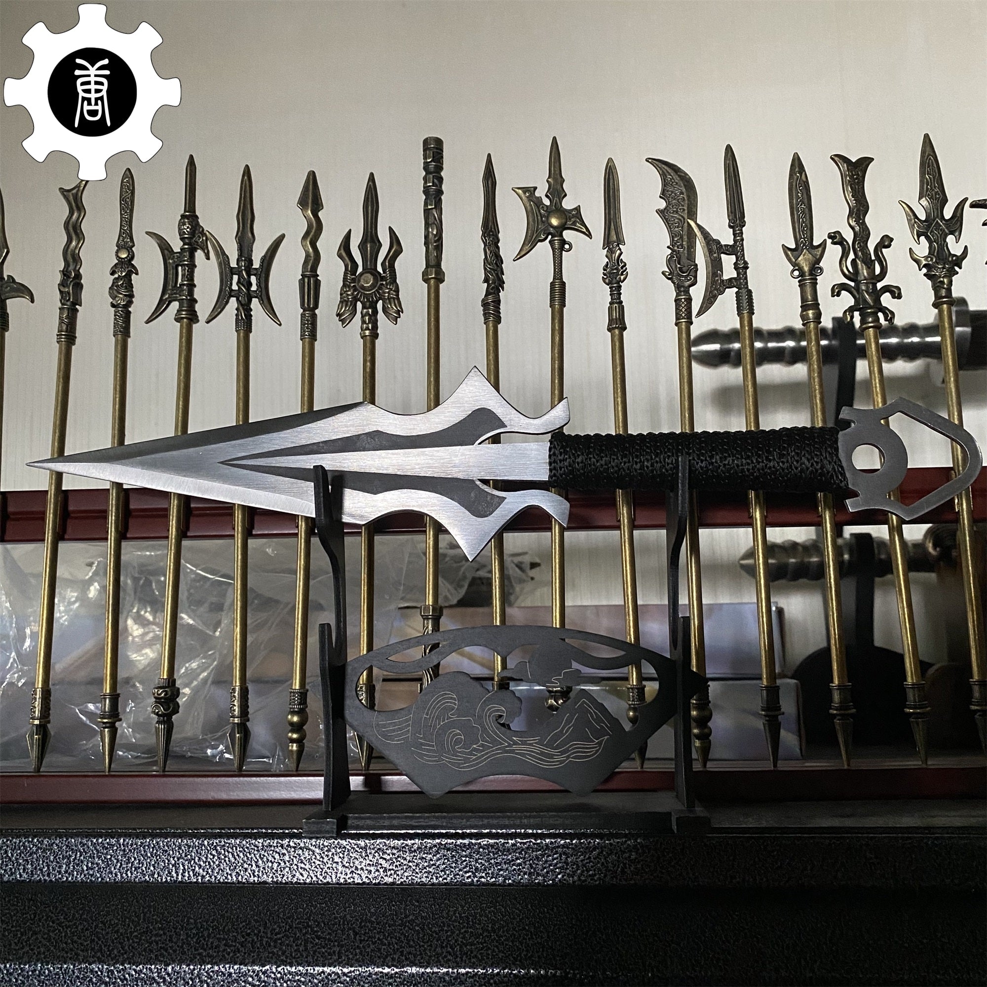 Hand-Forged Steel MK Scorpion Kunai Unboxing Knife - Tophatter Daily Deals