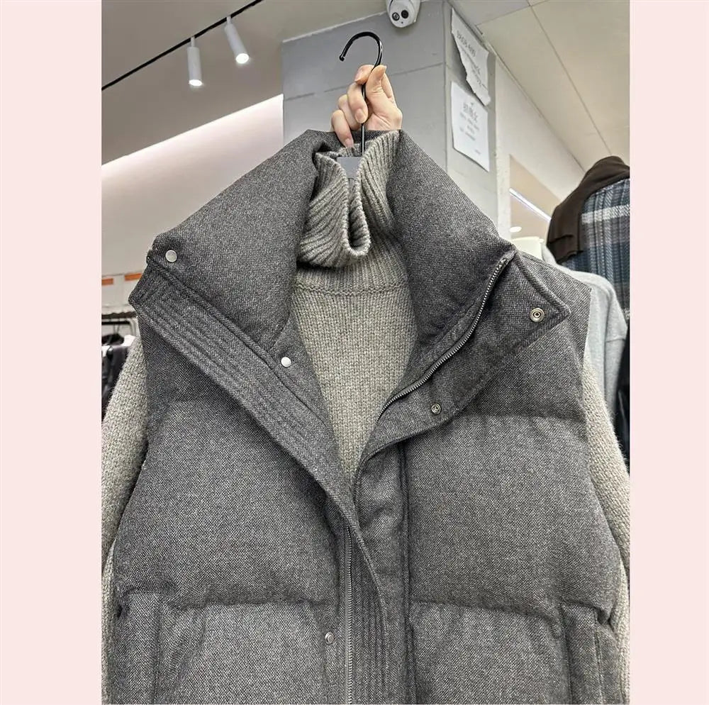 Warm Women's Puffer Vest - Boxy Quilted Polyester Winter - Tophatter Daily Deals