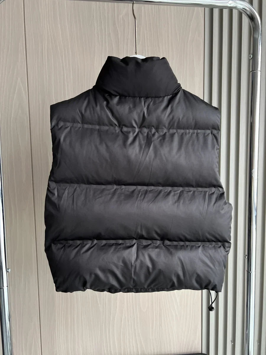 Insulating Women’s Puffer Vest - Oversized Quilted Cotton - Tophatter Daily Deals