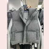 Warm Women's Puffer Vest - Boxy Quilted Polyester Winter - Tophatter Daily Deals