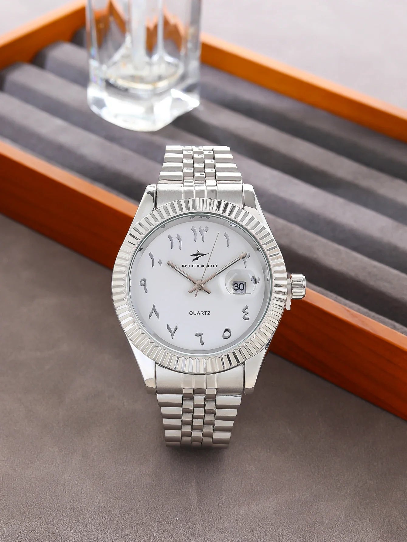 Men's Stainless Steel Date Watch Casual Business Style - Tophatter Daily Deals