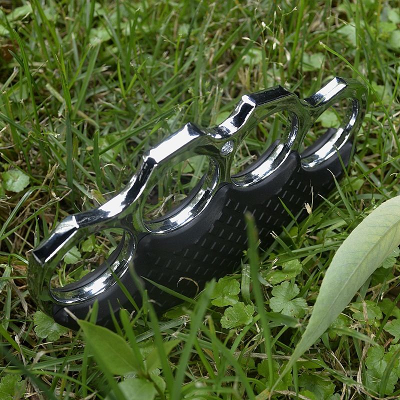 Self-Defense Broken Window Solid Brass Knuckle Duster - Tophatter Daily Deals